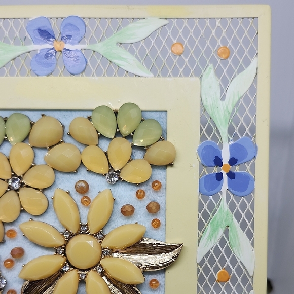 Floral Mixed Media Jewerly Art - Picture 3 of 11